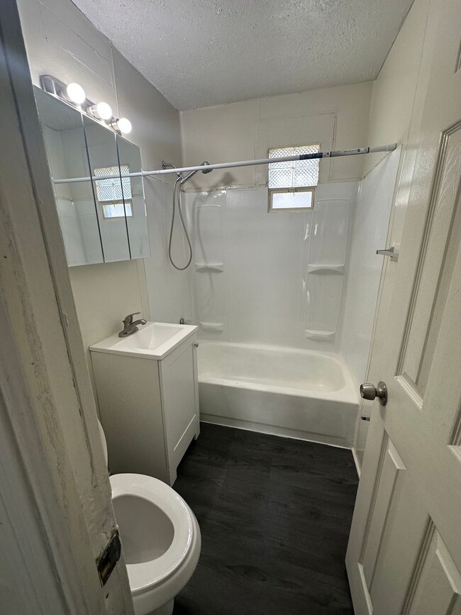 Photo - 2bd Single Cash Pay