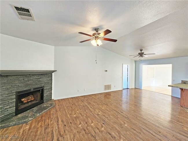 Photo - 2341 Yakima Ave