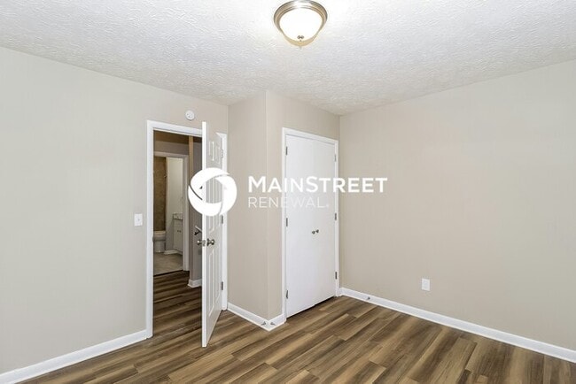 3 Bedroom Pet-Friendly Home in Stone Mountain, GA with Main Street Renewal