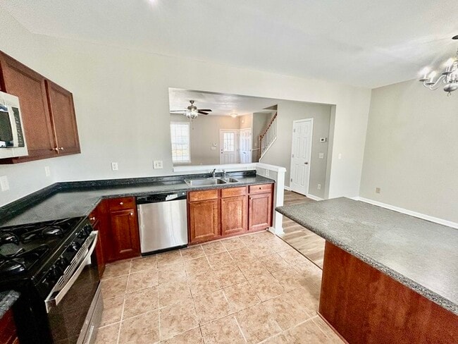 Photo - 1042 Prestwyck Ct