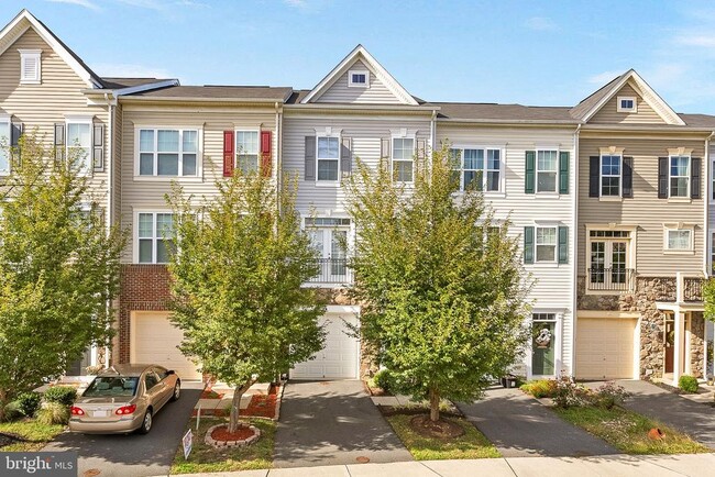 207 Miles Hawk Terrace