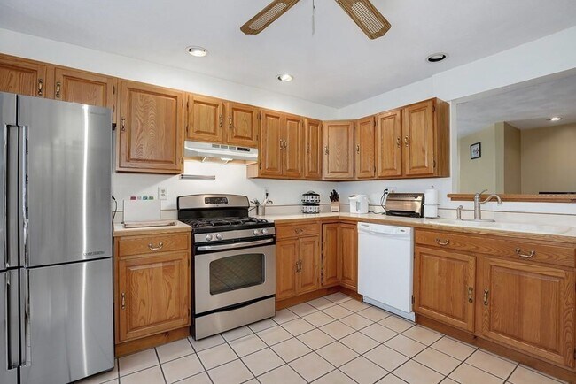 Photo - 112 Kinnaird St Unidad 112