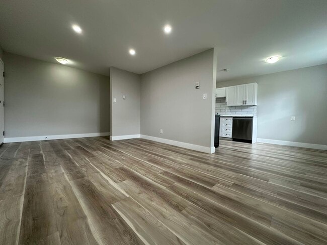 Photo - 12015 82 St NW Unit 3A