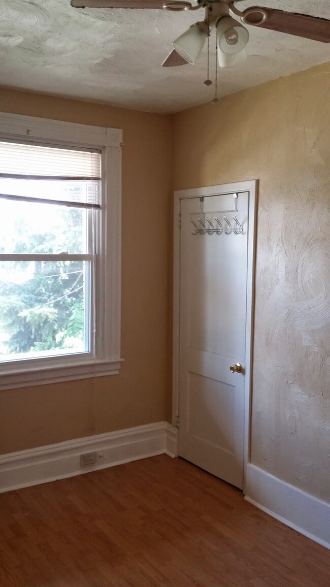 Photo - 864 Mirror St Unit #1