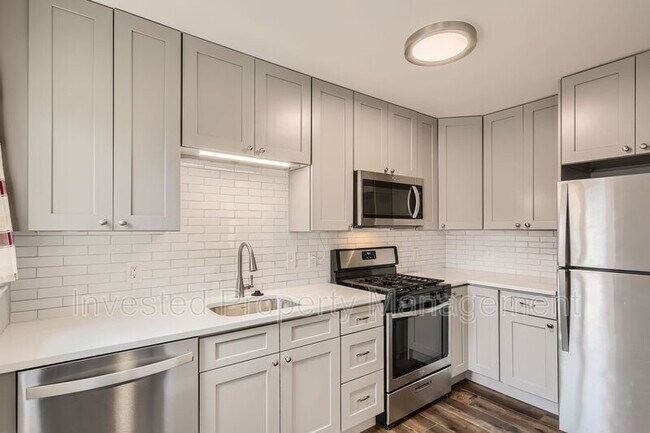 Photo - 2442 S Corona St