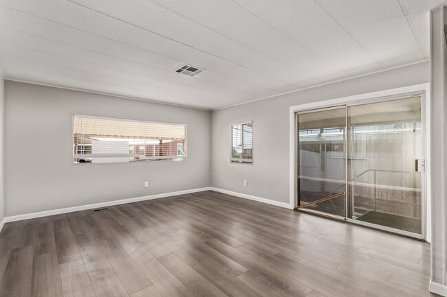 Photo - 303 S Recker Rd