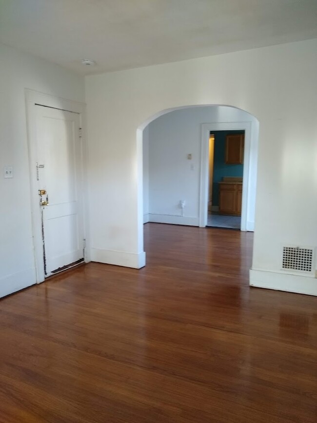 Photo - 127 Woodbine Ave Rental