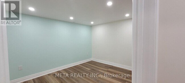 Photo - 741 Ascot Ave