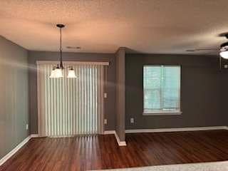 Photo - 6213 Hickory Ln Cir