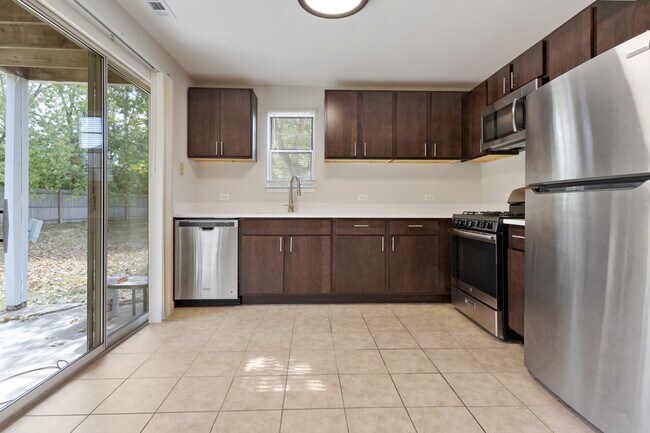 Photo - 86 Gant Cir Unit D