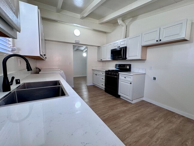 Photo - Remodeled 3 bedroom in Sylmar