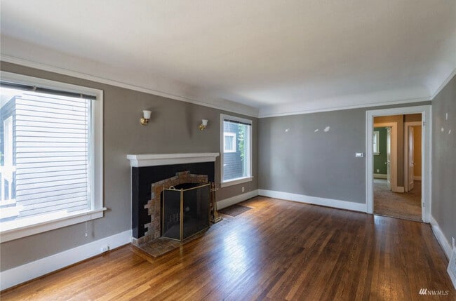 Photo - 1111 N 76th St