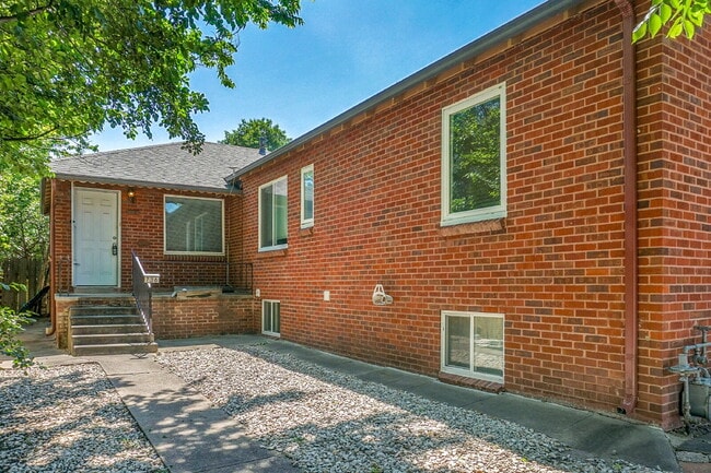 $2,695.00 - 3 Beds, 2 Bath, Duplex in Denv... - $2,695.00 - 3 Beds, 2 Bath, Duplex in Denv... Apartamento