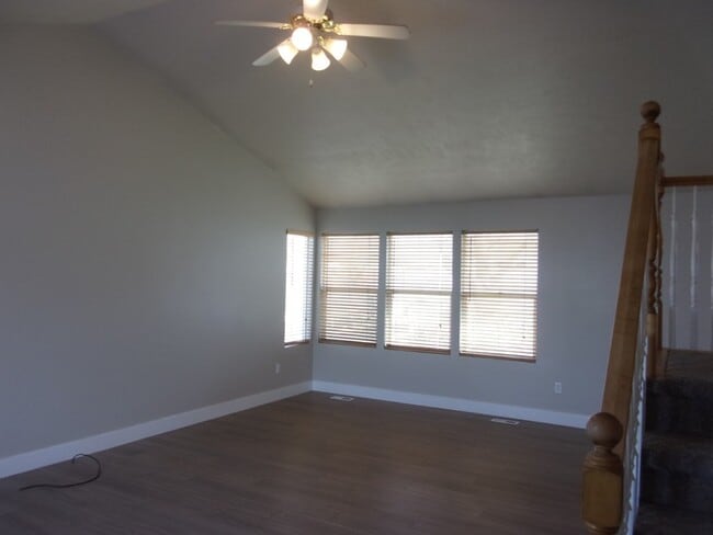 Photo - 1863 Twilight Ln E