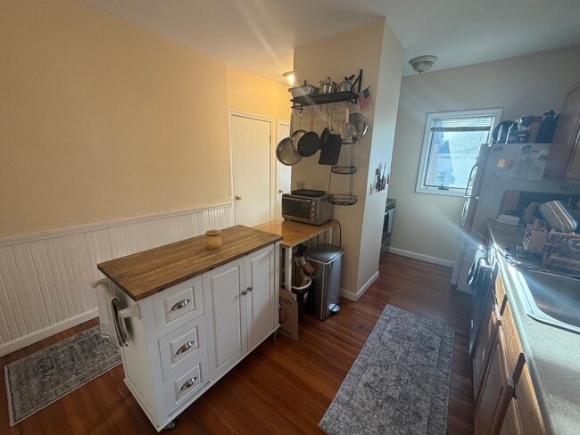 Photo - 127 Hillsdale Rd Unit APT2