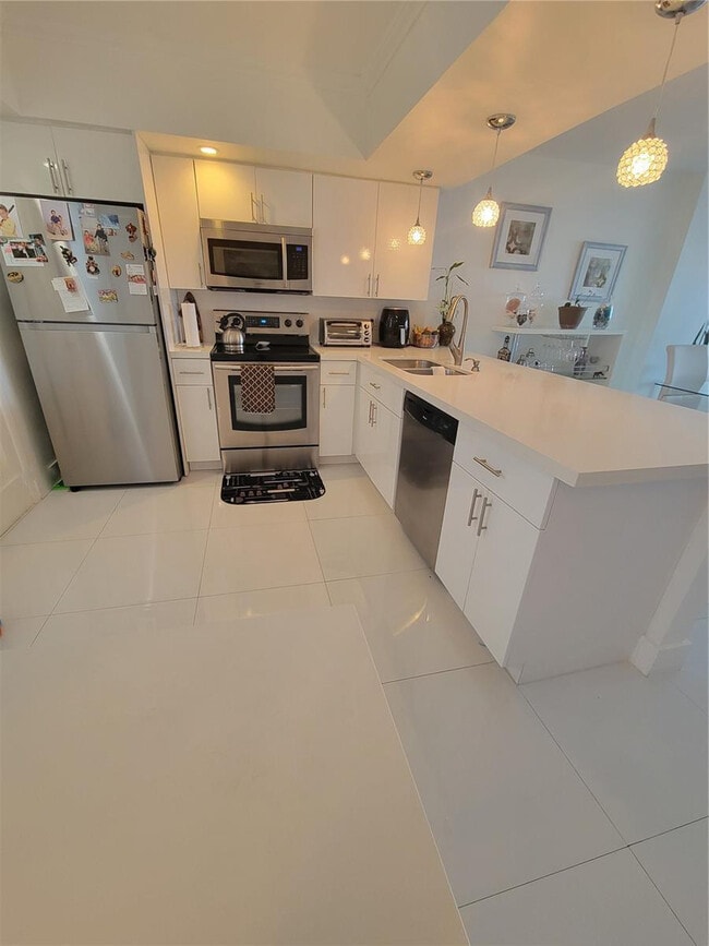 Photo - 3703 NE 166th St Unit 808