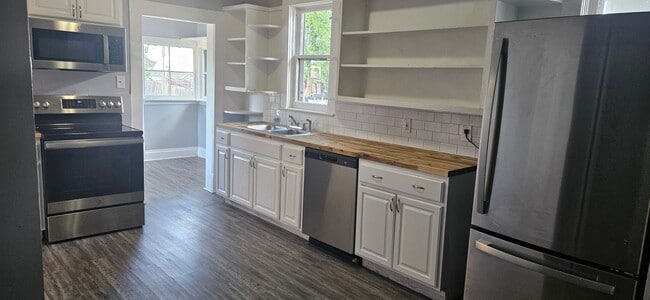 Photo - 2521 N Hamilton St