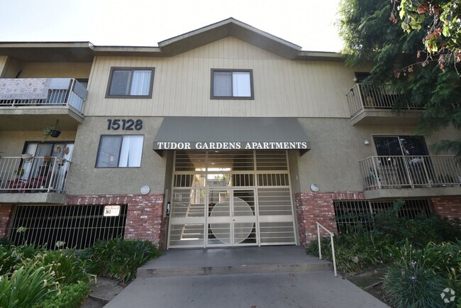 Building Photo - 15128 Burbank Blvd Unit 28-203 Rental