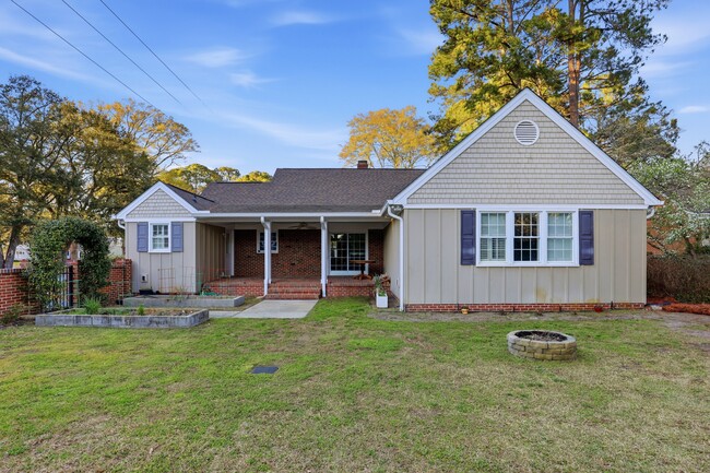 Photo - 1700 E Mulberry St