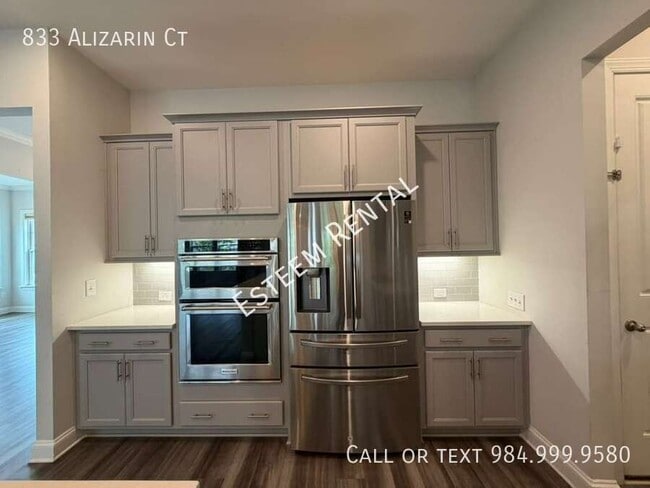 Photo - 833 Alizarin Ct