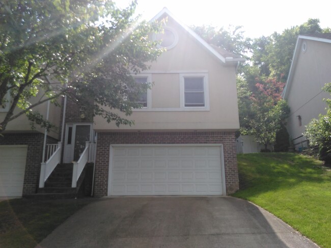 Photo - 145 Windwood Dr Townhome