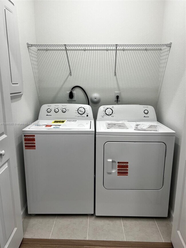 Photo - 2451 SE 28th St