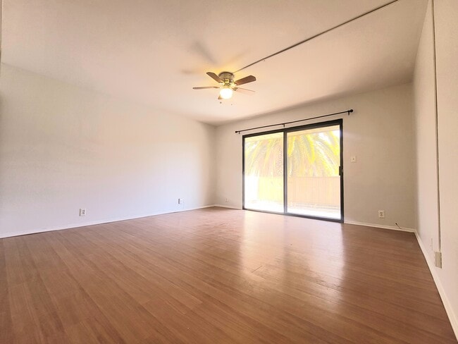 large master bedroom with balcony - 1000 Central Ave Unit 16