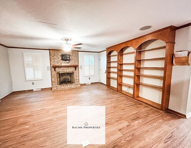 Photo - 147 Sunshine Dr