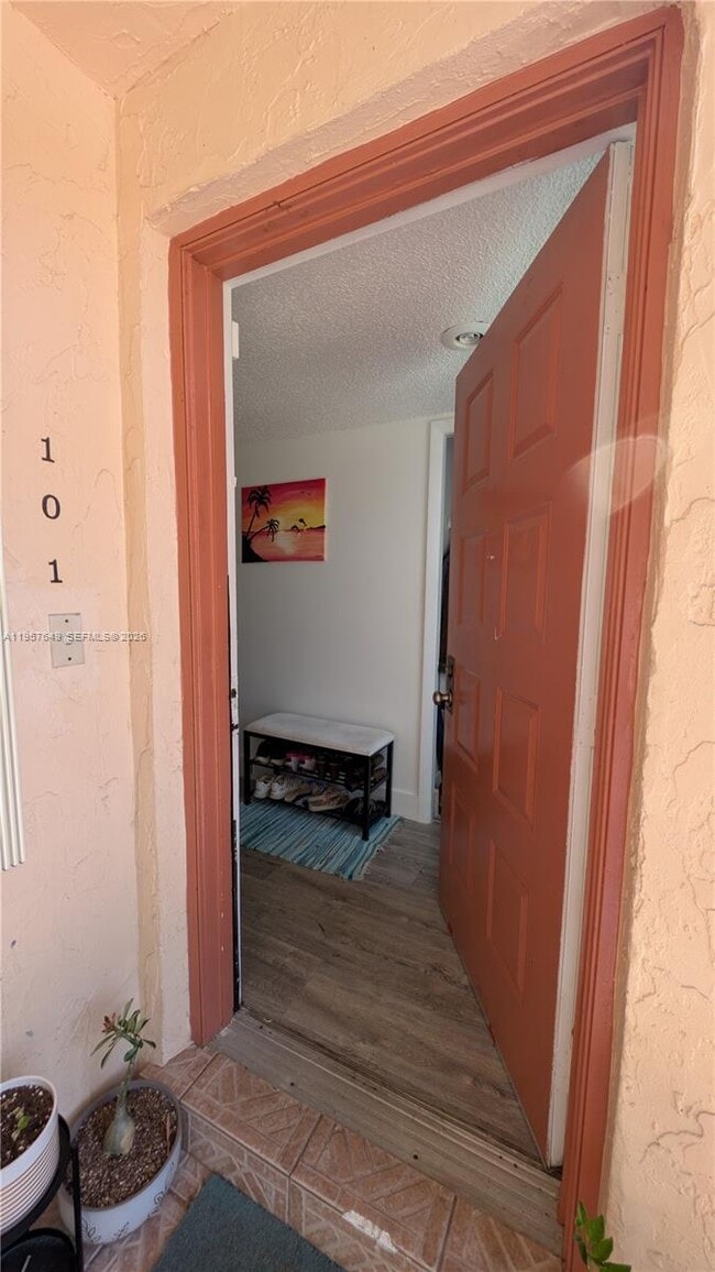 Photo - 369 Lakeview Dr Unit 101