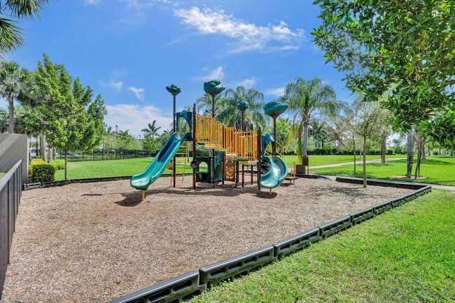 Photo - 1300 Eucalyptus Dr