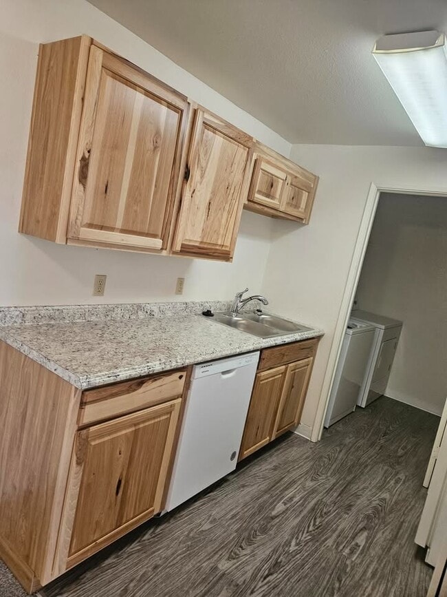 Photo - Juniper Court Apartments