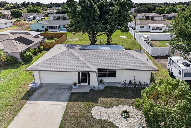 Photo - 430 Sunnyside Dr