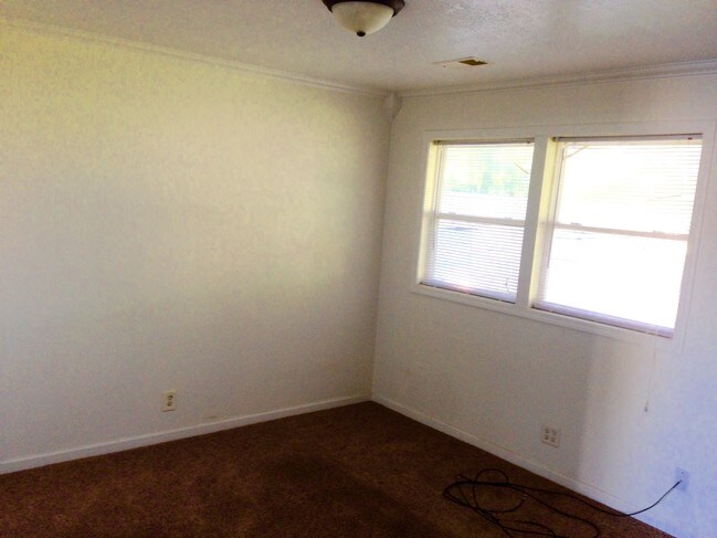 Photo - 123 6th St W Unidad 115