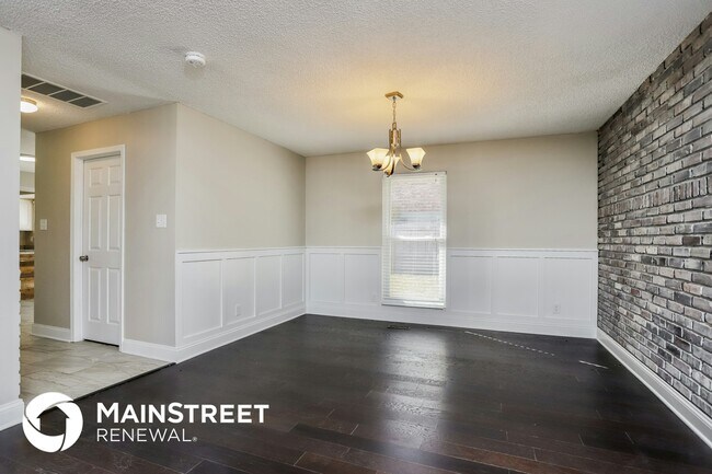 Photo - 1 Magnolia Pl