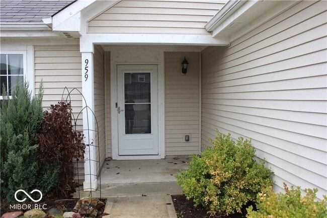 Photo - 959 Retford Dr