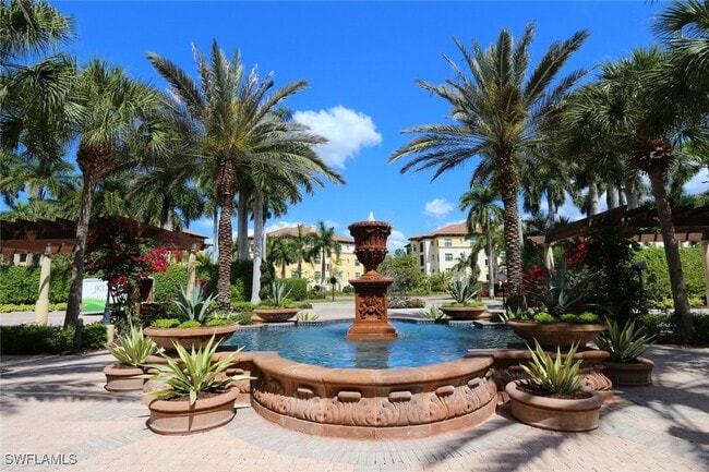 Building Photo - 2868 Tiburon Blvd E Unit 102