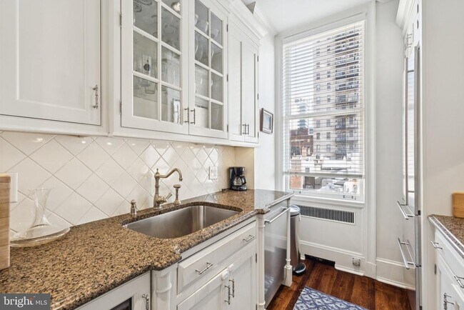 Photo - 237 S 18th St Unit 4D