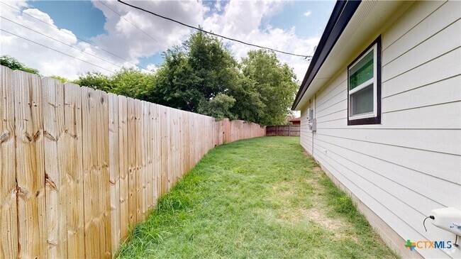 Building Photo - 1302 Linda Spur Rental