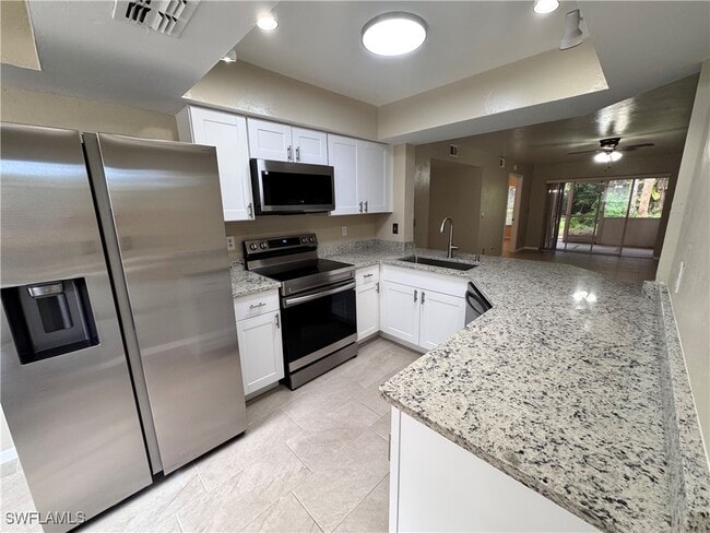 Building Photo - 28251 Pine Haven Way Unit 172