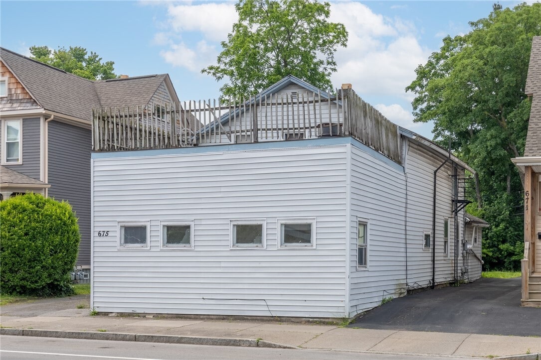 Photo - 675 S Clinton Ave