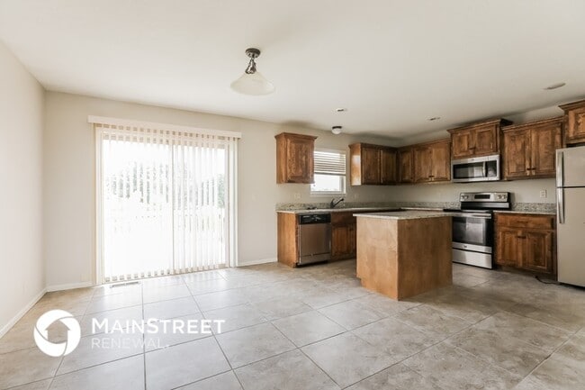 Photo - 410 Golfview Dr
