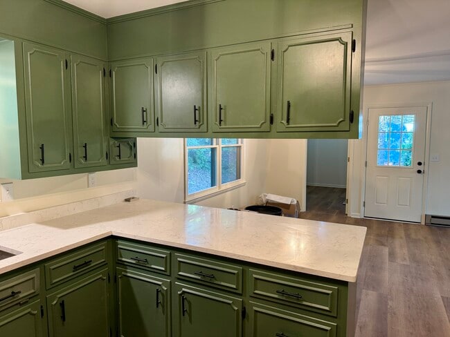 Photo - 130 Maple Dr