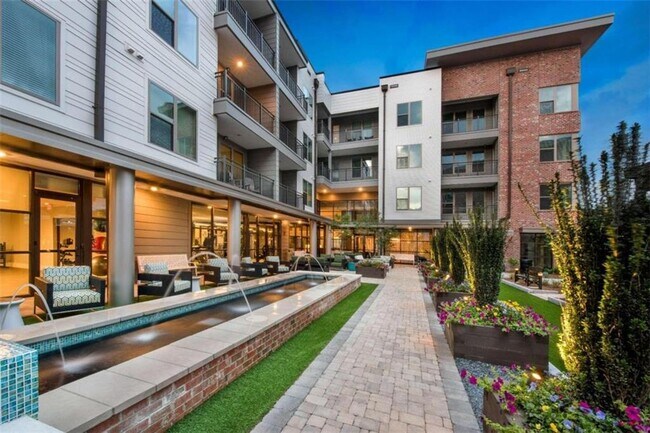 Photo - 1490 Ernest W Barrett Pkwy NW Unit 423