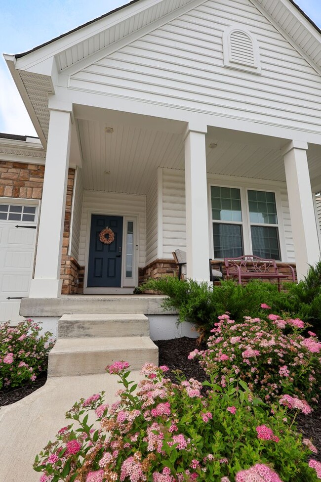 Photo - 4 Bedroom, 4 Bath Home w/Backyard Heated Pool overlooking Pearl's Fen