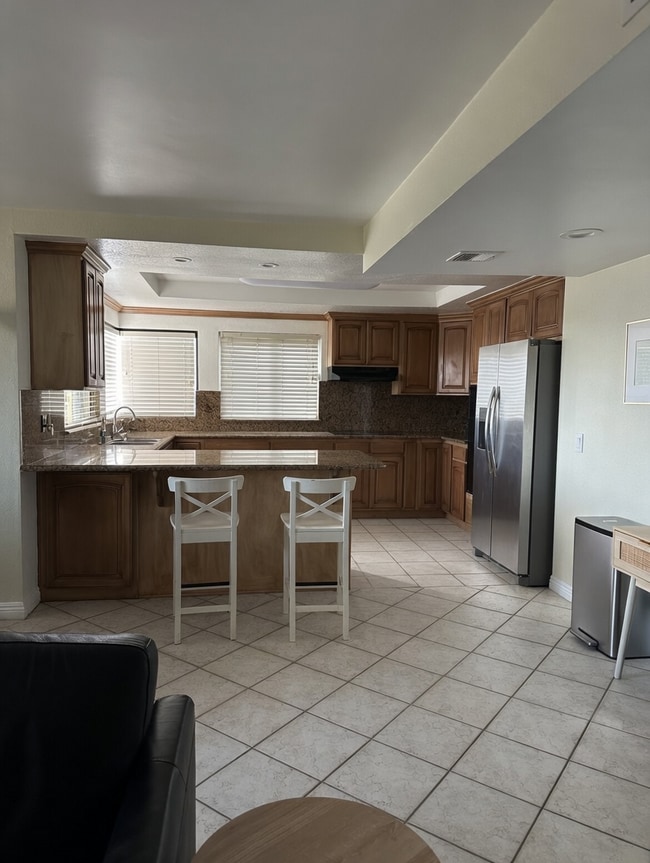 Cocina - 2201 Saint Louis Ave Unidad 104C