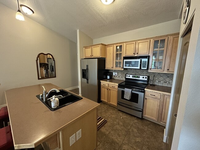Photo - 2025 Mullan Rd