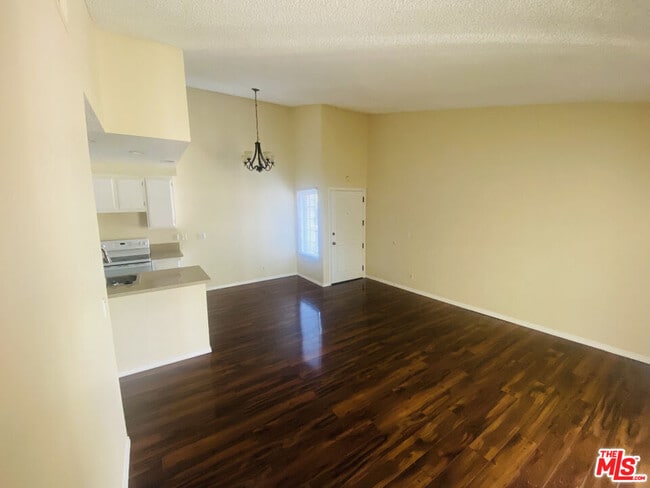 Photo - 8725 Beckenham Ln House