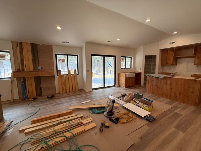 153550 Little River Loop