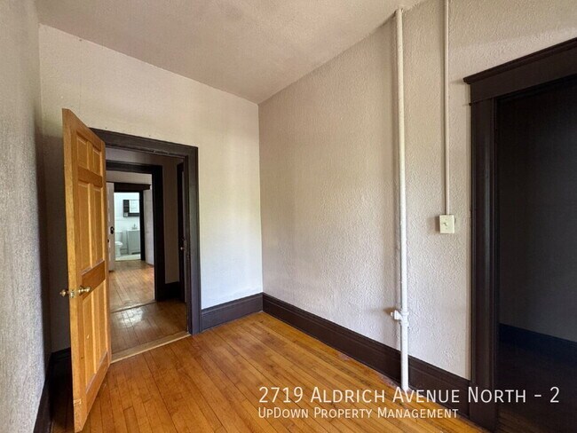 Photo - 2719 N Aldrich Ave Unit 2