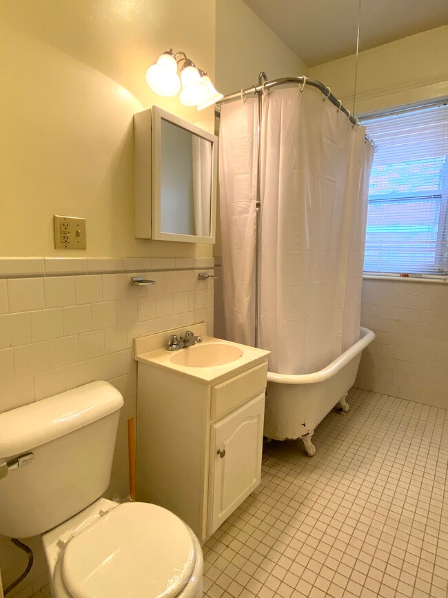 Photo - 111 Jersey St